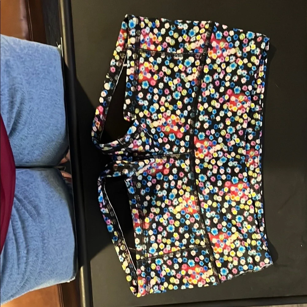 FLEO Colorful Floral Print Shorts - Picture 1 of 2